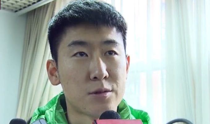 gay偷拍男浴室spy裸