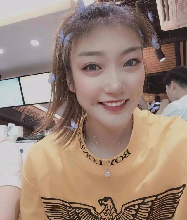 夜夜嗨 yeyeh