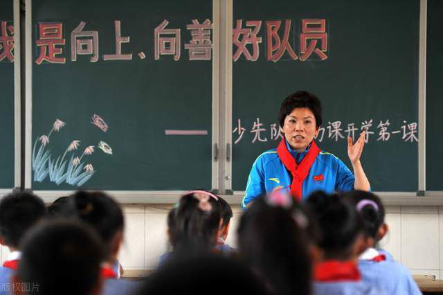 在公交车上h