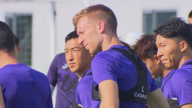 大胸秘书色诱老板视频
